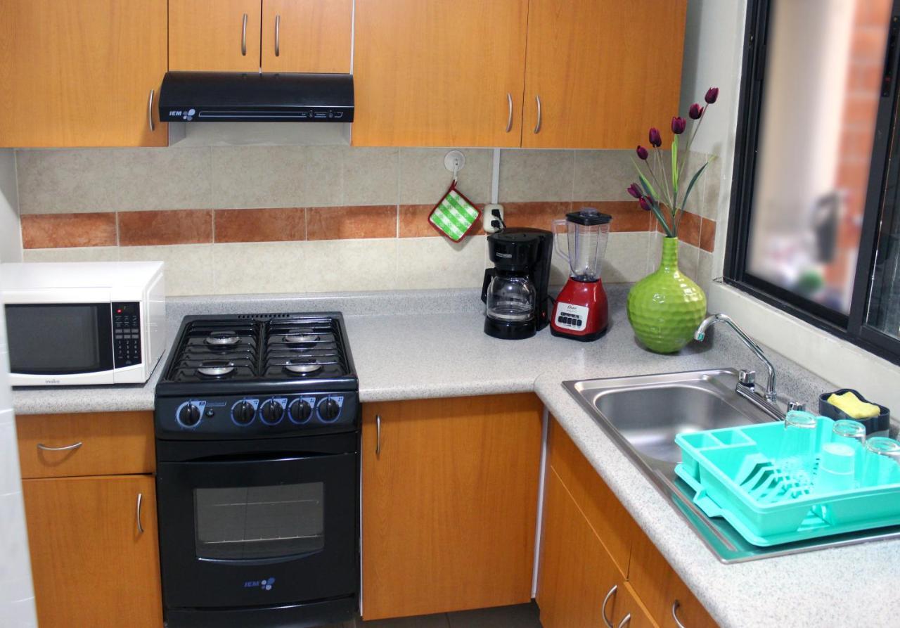 Preciosa Casa Palmera En Cuernavaca Con Alberca, Wifi, Tv Y Cocina Para Fin De Semana, Descanso, Vacaciones O Home Office Emiliano Zapata  Ngoại thất bức ảnh