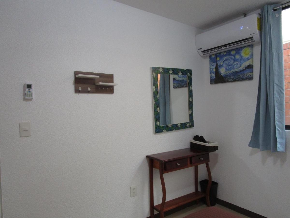 Preciosa Casa Palmera En Cuernavaca Con Alberca, Wifi, Tv Y Cocina Para Fin De Semana, Descanso, Vacaciones O Home Office Emiliano Zapata  Ngoại thất bức ảnh